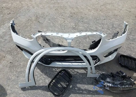 2021 BMW X3 M z USA, uszkodzony, nr VIN 5YMTS0C08M9H97497